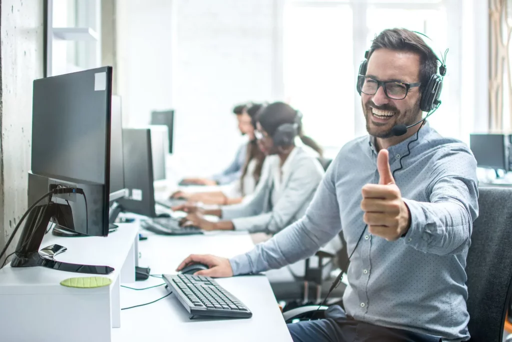 Enhancing Customer Satisfaction: How Effective Web Services Improve IT Support